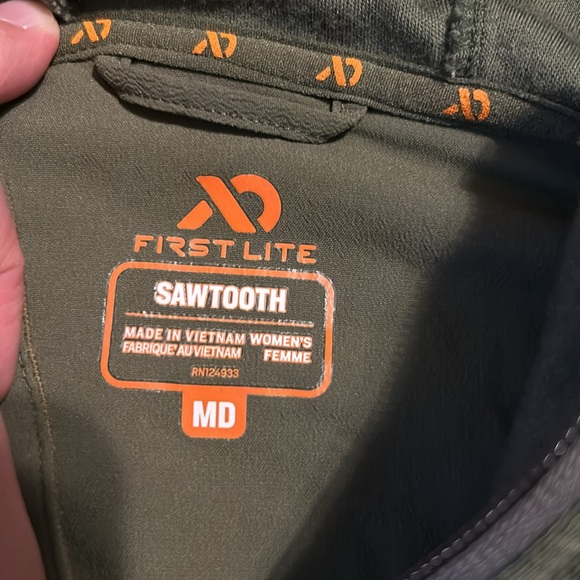 Women’s medium first lite jacket - Picture 2 of 6